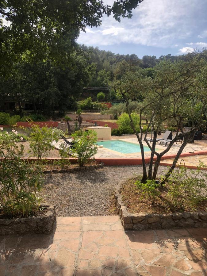 Les Mazets De La Cascade Appartement Salernes Buitenkant foto